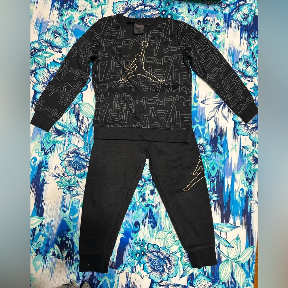 Toddler Jordan set size 4T